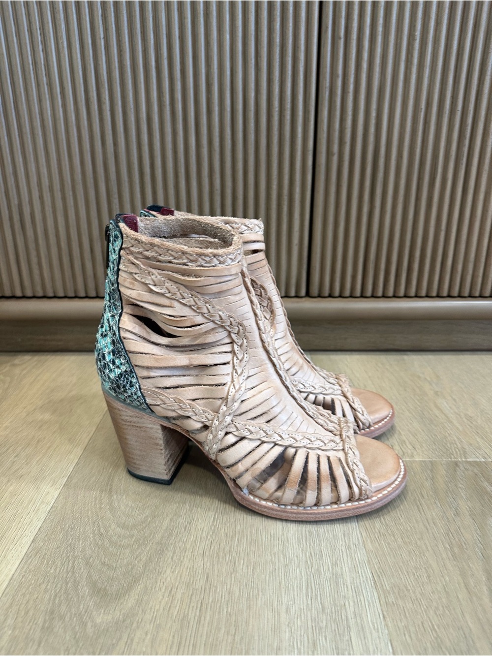 Freebird by Steven Bela Leather Braided Tan Heeled Sandals 9 Snake Emboss